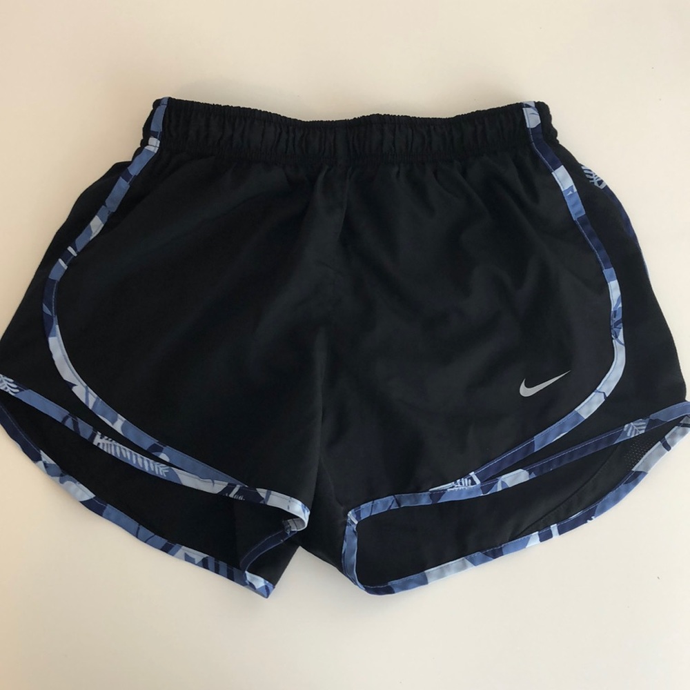 Black Nike shorts with blue edge Size S